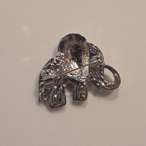 Abalone Elephant Brooch with Rhinestones | NWOT - Picture 2 of 5